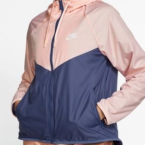 Nike Sportwear Windrunner L sz